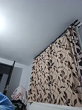 IsabelleCraft live cam preview