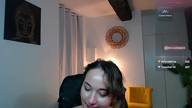 Crystal-dreamt live cam preview