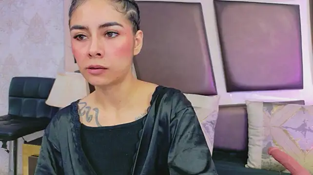 NicoleEsposito live cam preview