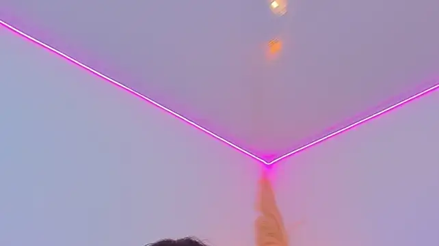 miakalifaaa20 live cam preview