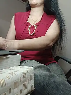 Chanchal--Navya live cam on StripChat
