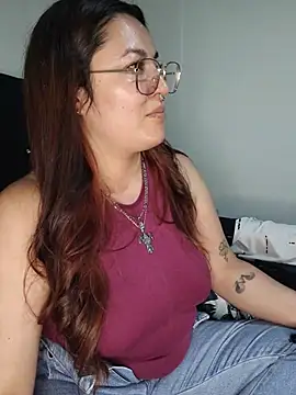 samm_curvy