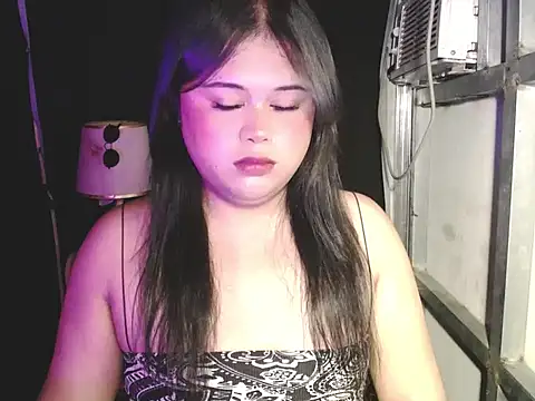 lovemaecock live cam preview