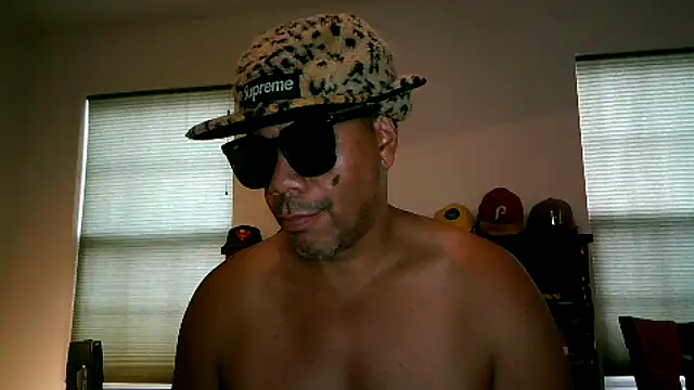 pimpdaddy4ever webcam