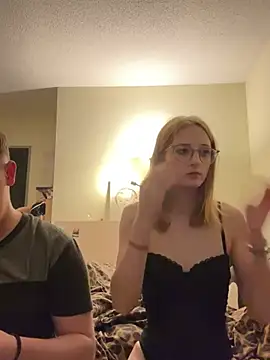LauraundSteve_ webcam