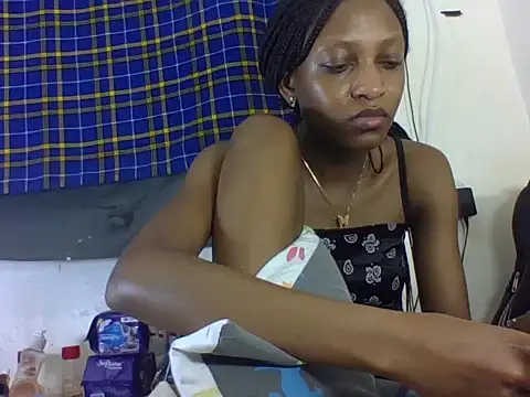 yummyqueenk live cam preview