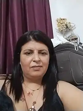 Jann_Riya333 live cam preview