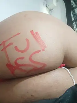 MIA_NASTY_DIRTY1 live cam preview