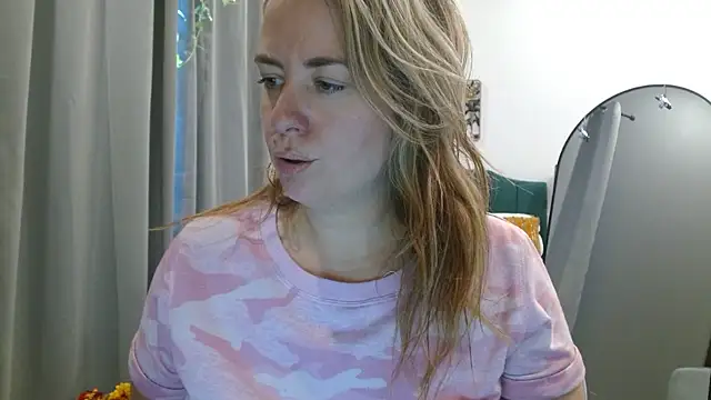 HazelSkyesChat live sex cam