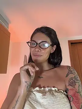 SiennaLuvs webcam