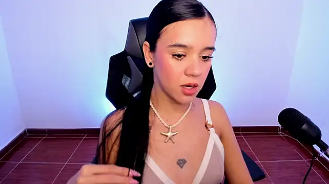 isabellawhitmore