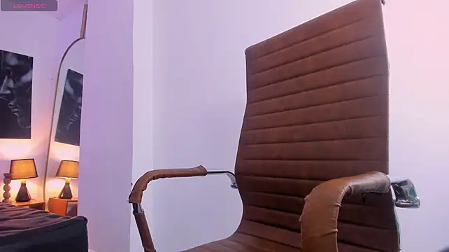 kiaraa_lux (F young) - twerking for daddy
