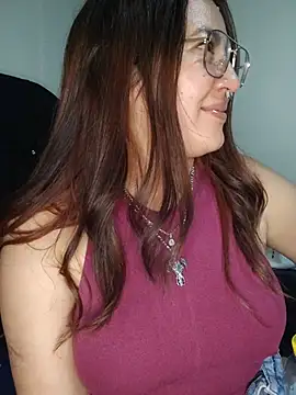 samm_curvy