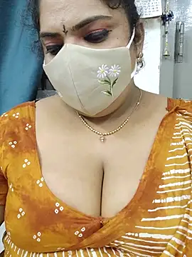 Tamil-Flora-Queen live cam on StripChat