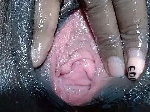 Swazibeautyxx25 live cam preview