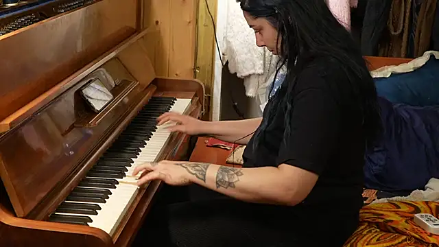 VanessaDoyle live cam preview
