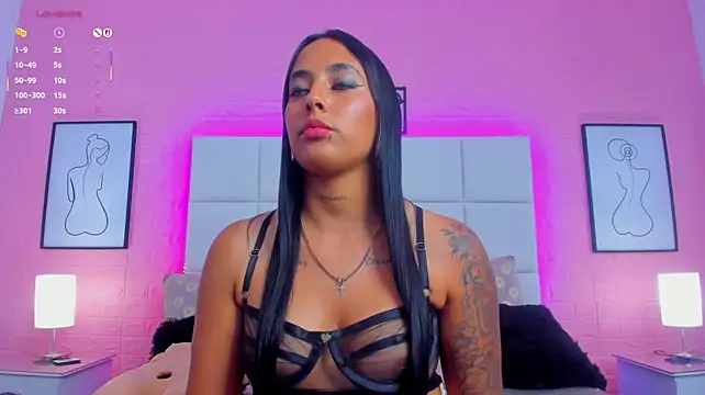 charlotte_kisss