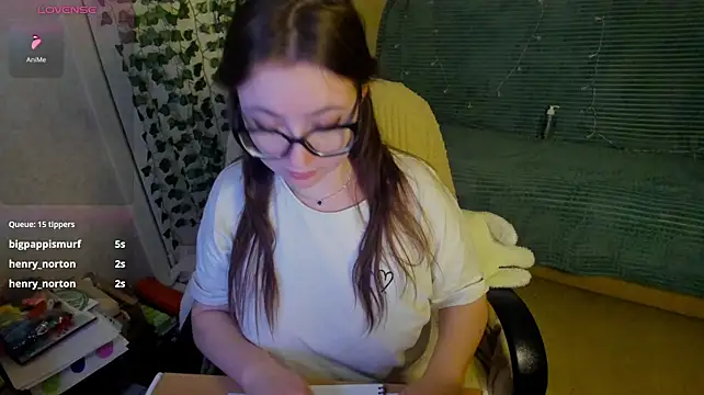 Micky_Wood live cam preview
