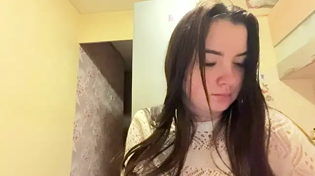 Hillary live cam preview