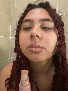 Emilia_Pink live cam preview