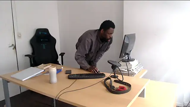 Mastertopdome ---> FOLLOW YOUR MASTER（Mastertopdome）