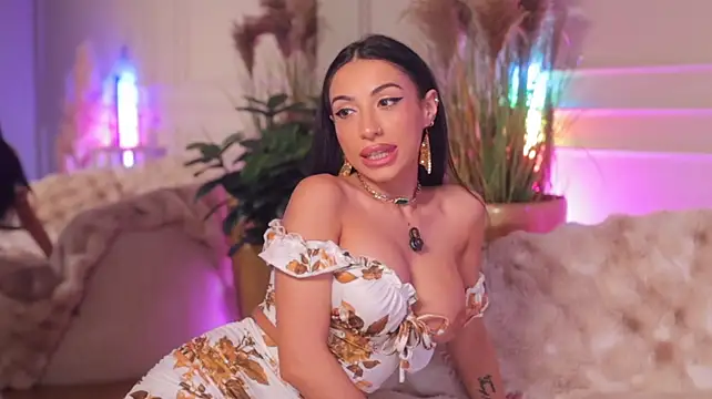 Anais_Bloom webcam