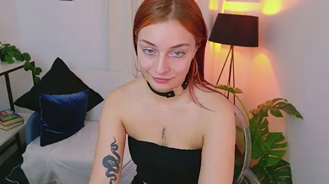 RoxyVesper live cam on StripChat