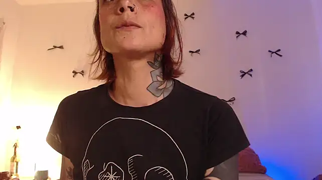 Alessamoth live cam preview