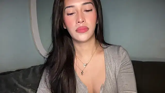 Jasmine_Elcock live cam on StripChat