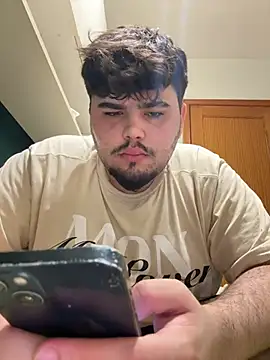 yannick04 (M twink) - Ticket show cum