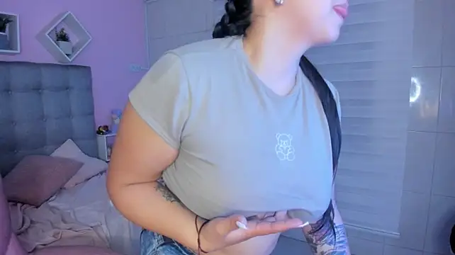 isabella_max7 live cam preview