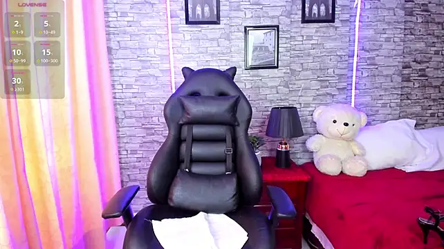 Yara__Moon