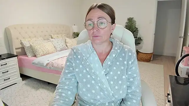 Vika73 live cam preview