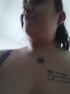 EmpaticBolillo live sex cam
