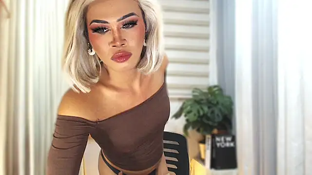Winnie_Harllow