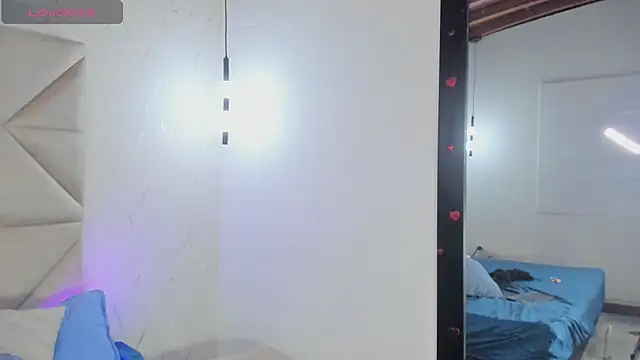 LindsayJohans live cam preview