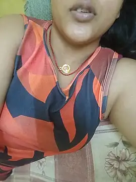 hotmuskan122 webcam