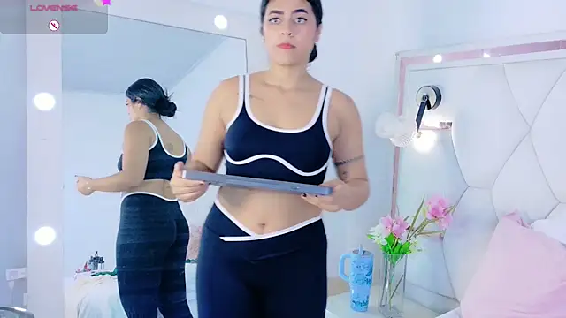 AbrilCollins live cam preview