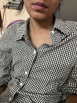 Komal_sharma- live cam preview
