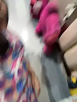 Urvashiiiiii live cam preview