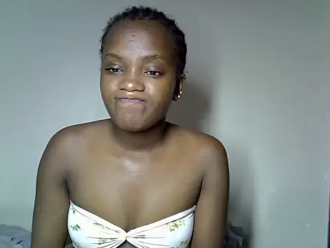 Lynne_pretty4 live cam preview