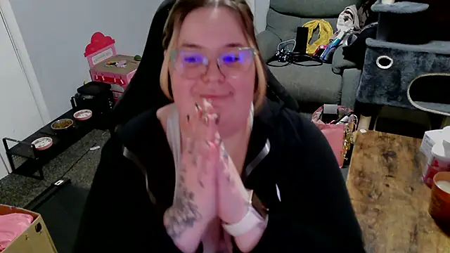 BBW-QUEENIE