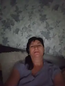 SpaceLady45 live cam preview