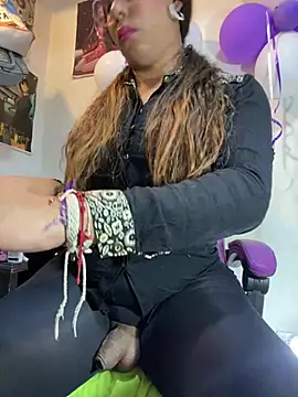 goddessalix (T young) - 🐷GODDESS GIVE ME YOUR MILK TO DRINK💦🍌