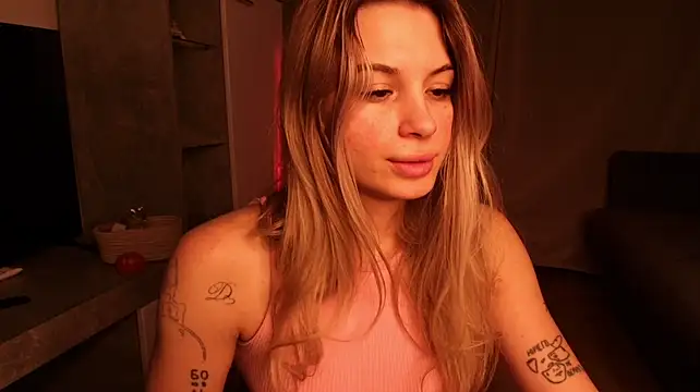 Eziliz live cam preview