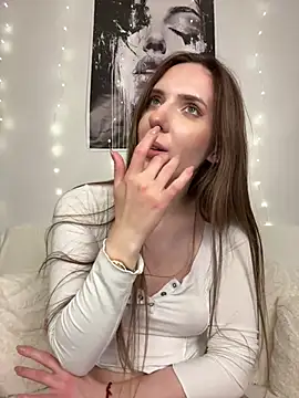 LINA_ALL_EYES_ON_YOU