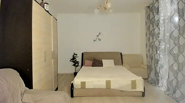 PlayfulDaisy webcam