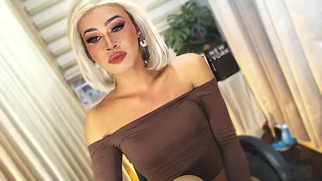 Winnie_Harllow