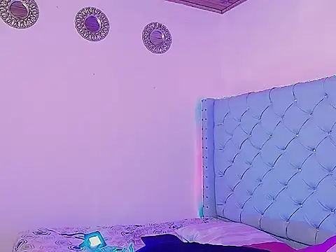 millysweetass live cam preview
