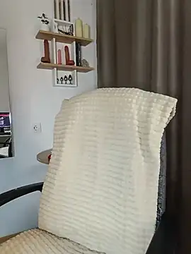 Eileen_Hart live cam on StripChat
